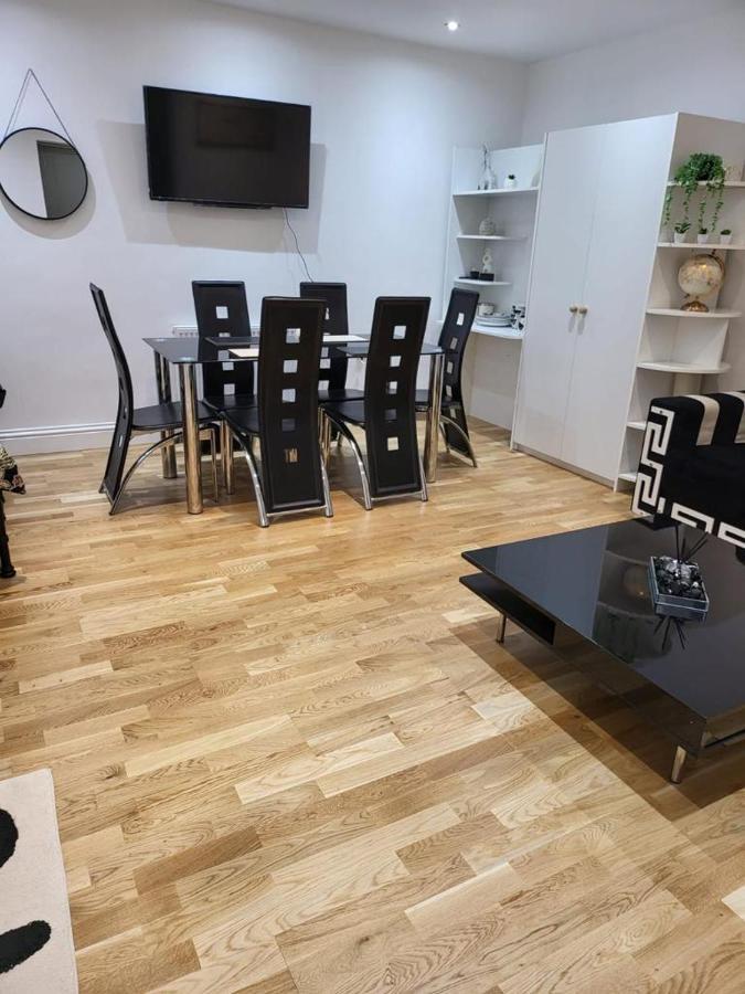 Appartement Fancy Basement Flat A à Londres Extérieur photo